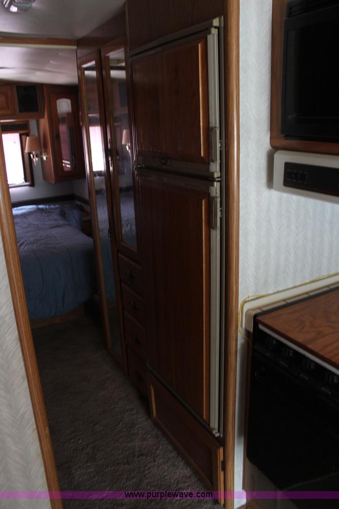 image for item J1094 1992 Pace Arrow RV