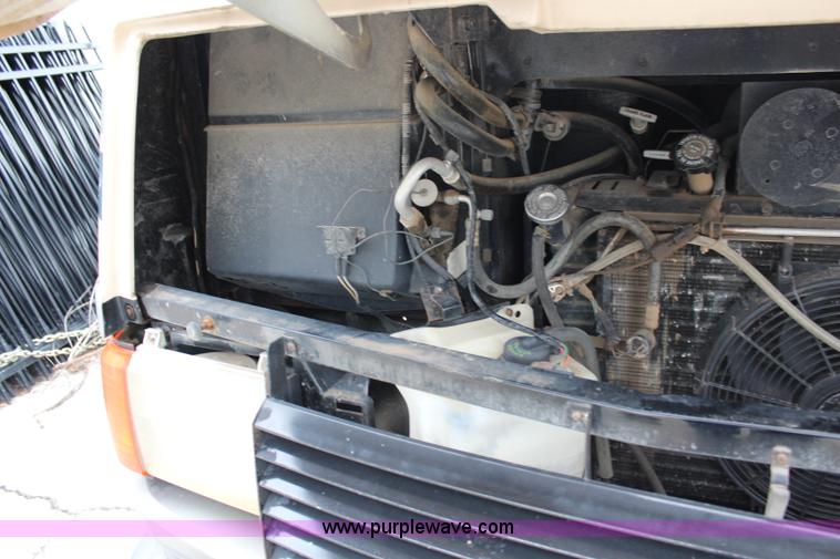 image for item J1094 1992 Pace Arrow RV