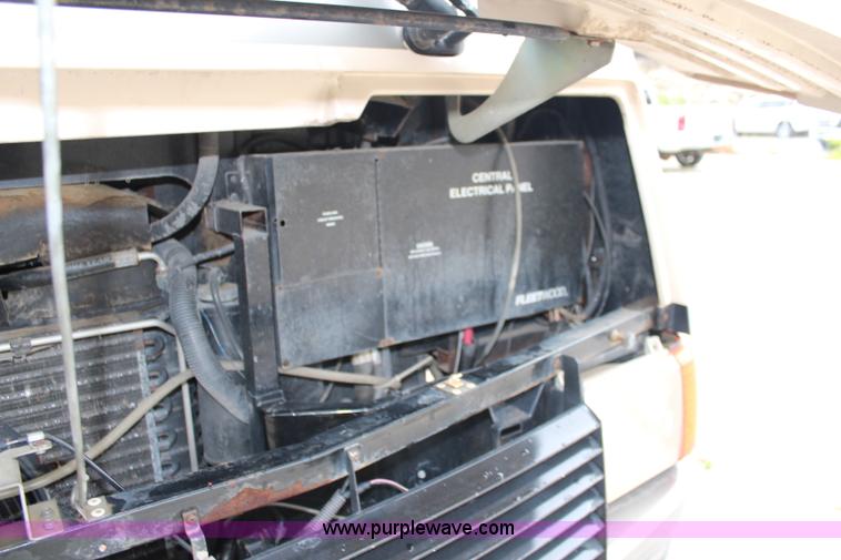 image for item J1094 1992 Pace Arrow RV