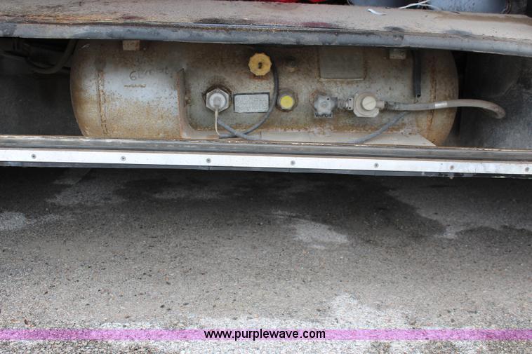 image for item J1094 1992 Pace Arrow RV