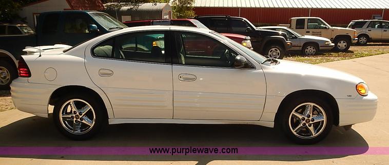 image for item J3149 2002 Pontiac Grand AM SE 1
