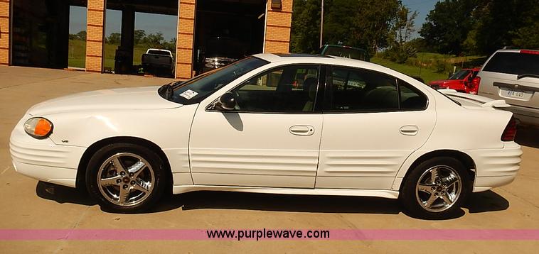 image for item J3149 2002 Pontiac Grand AM SE 1