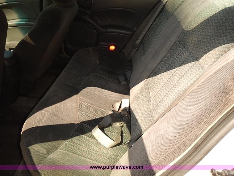 image for item J3149 2002 Pontiac Grand AM SE 1