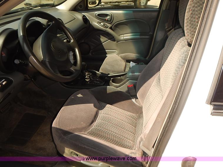 image for item J3149 2002 Pontiac Grand AM SE 1