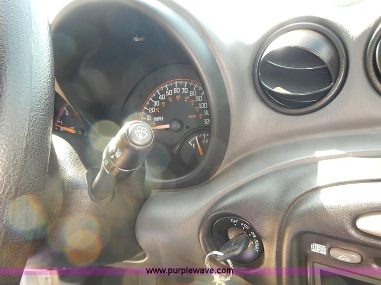 image for item J3149 2002 Pontiac Grand AM SE 1