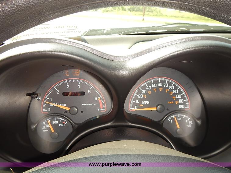 image for item J3149 2002 Pontiac Grand AM SE 1