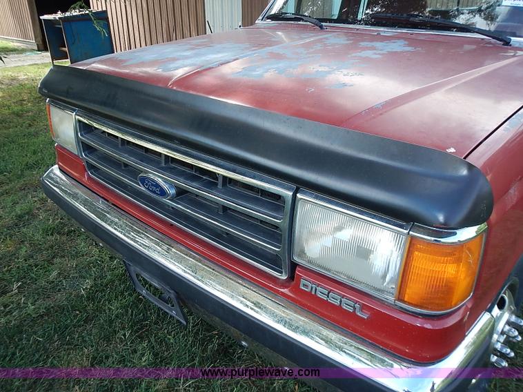 image for item J3160 1991 Ford F350 XLT Lariat Crew Cab pickup truck