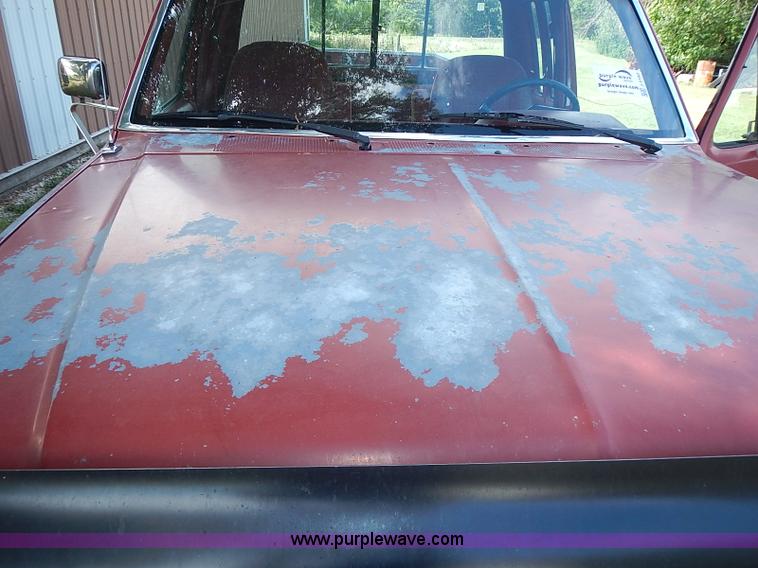 image for item J3160 1991 Ford F350 XLT Lariat Crew Cab pickup truck