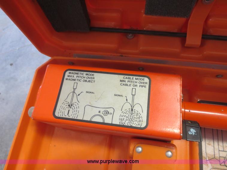 image for item O9692 Heli flux magnetic and cable locator