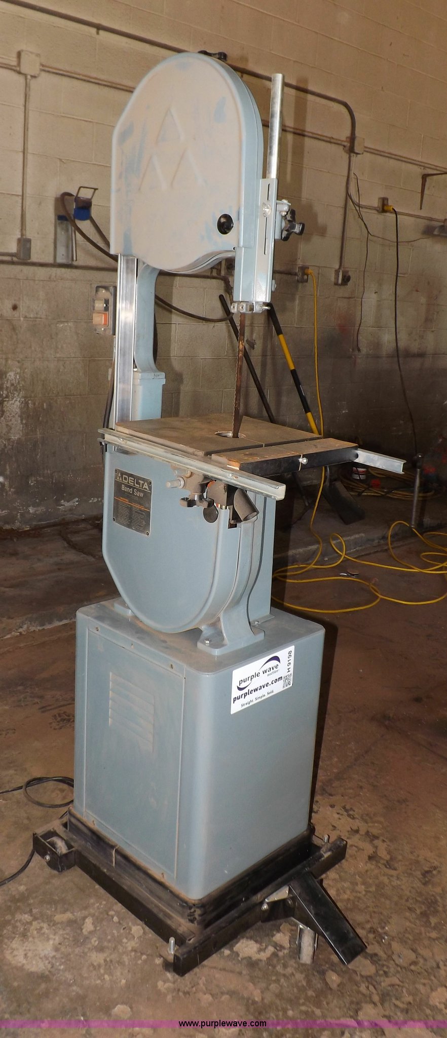 Delta wood band saw in Woodward, OK Item H9198 sold Purple Wave