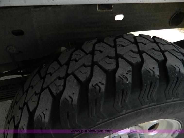 image for item AD9747 2003 Chevrolet Silverado 1500HD LT Crew Cab pickup truck