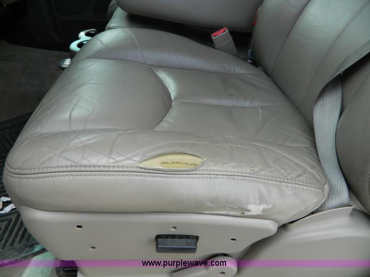 image for item AD9747 2003 Chevrolet Silverado 1500HD LT Crew Cab pickup truck