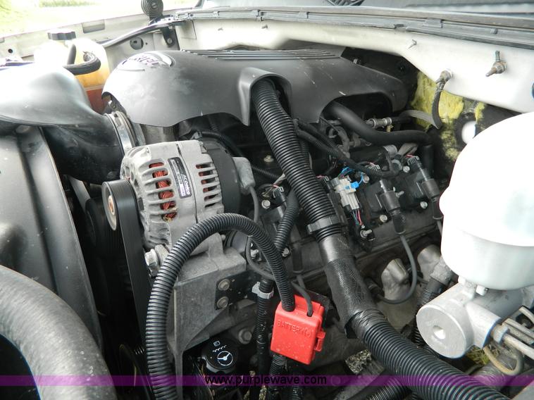 image for item AD9747 2003 Chevrolet Silverado 1500HD LT Crew Cab pickup truck