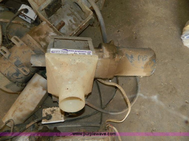 image for item AL9786 (6) assorted flex auger motors