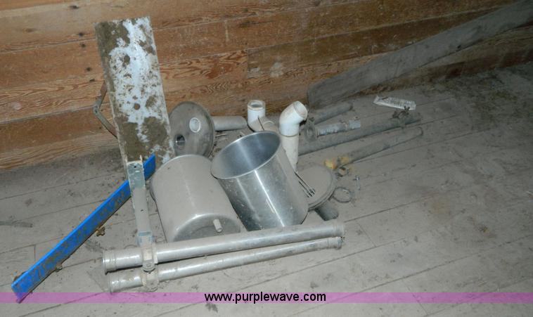 image for item AL9787 Assorted stainless steel pipe and cans