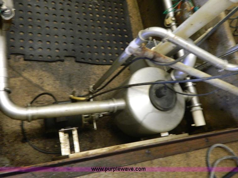 image for item AL9791 (2) four station parlor milking parlor hookups