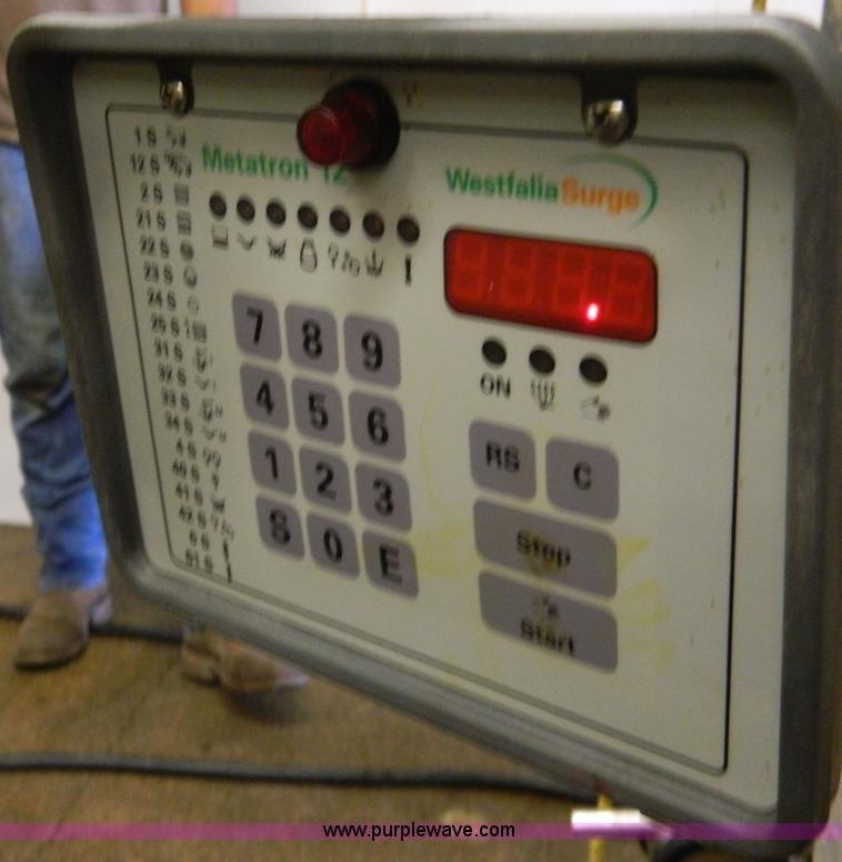 image for item AL9791 (2) four station parlor milking parlor hookups