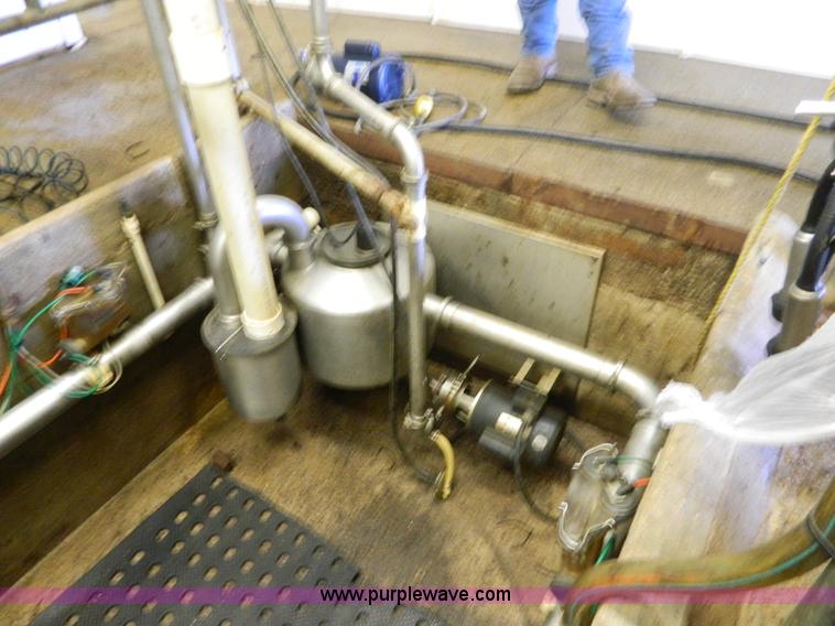 image for item AL9791 (2) four station parlor milking parlor hookups