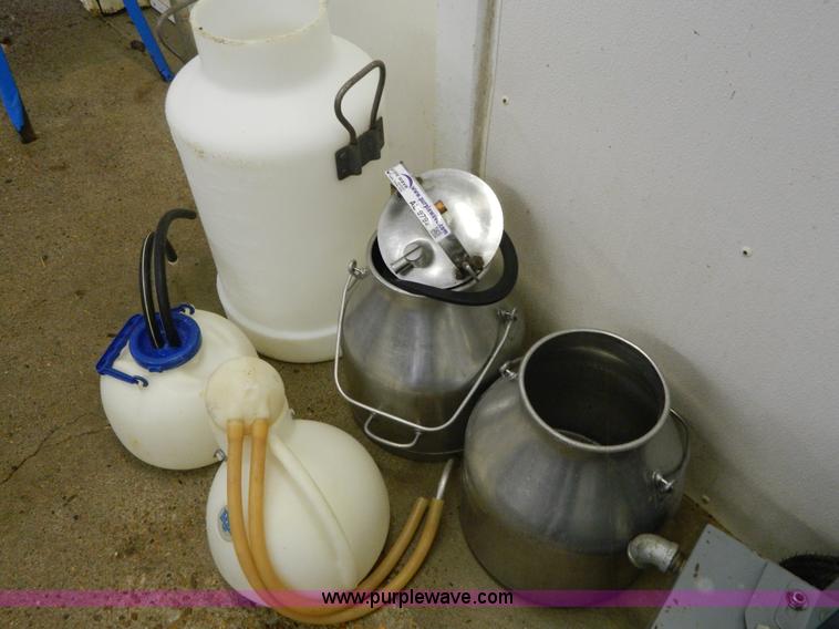 image for item AL9792 Assorted items