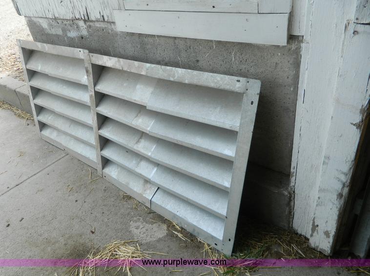 image for item AL9795 Stainless steel 1,500 gallon milk parlor tank