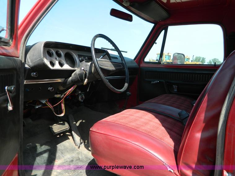 image for item AL9814 1978 Dodge fire rescue vehicle