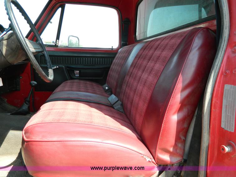 image for item AL9814 1978 Dodge fire rescue vehicle