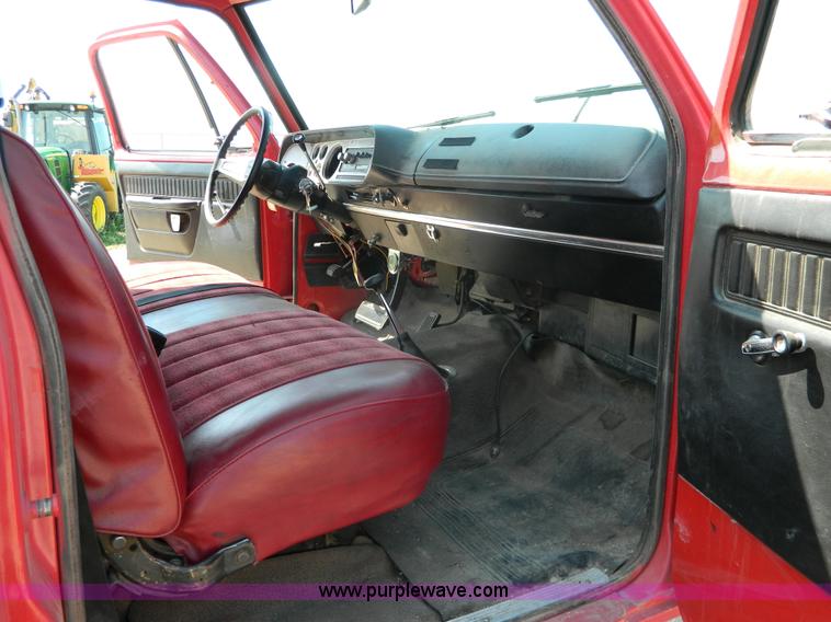 image for item AL9814 1978 Dodge fire rescue vehicle