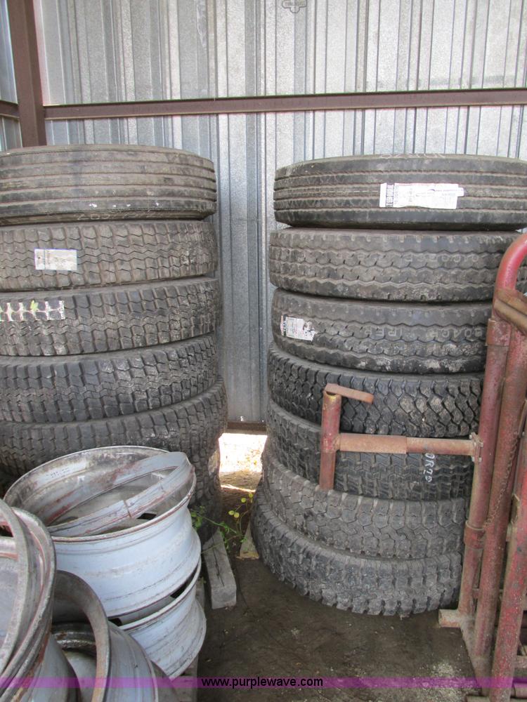 image for item AW9922 (17) truck tires