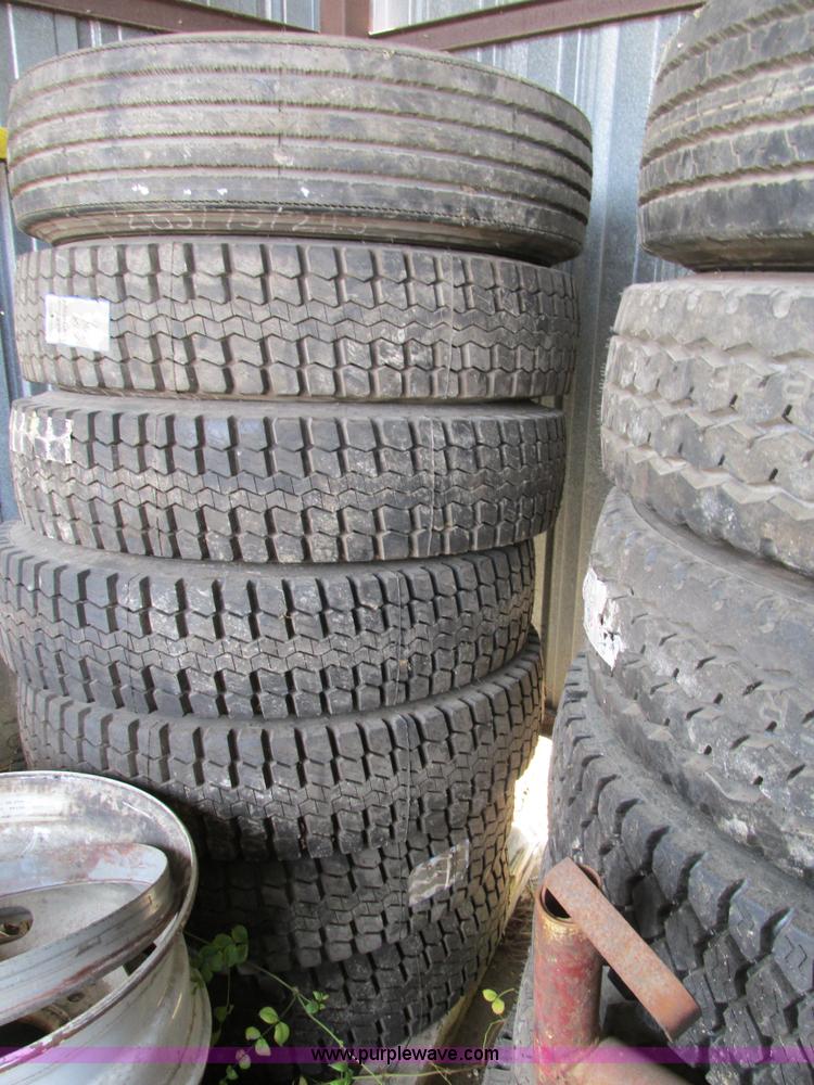 image for item AW9922 (17) truck tires