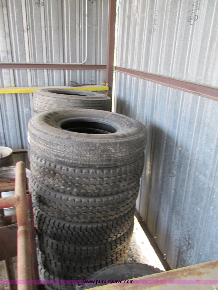 image for item AW9922 (17) truck tires