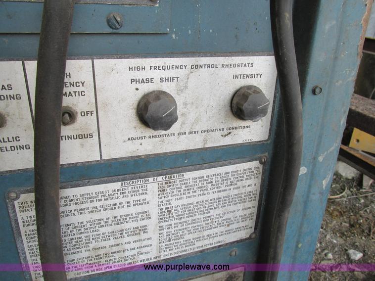 image for item AW9925 P&H 300HFGW DC arc welder