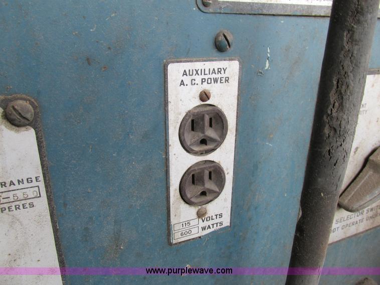 image for item AW9925 P&H 300HFGW DC arc welder