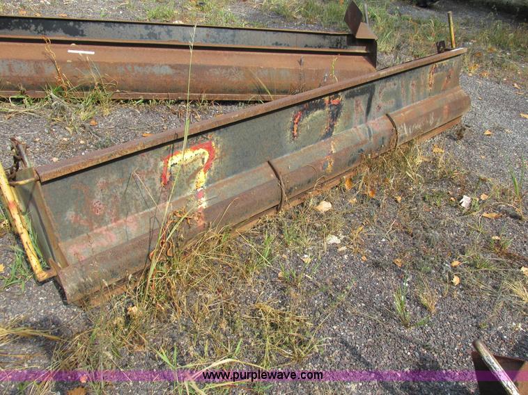 image for item AW9932 Pea gravel spreader