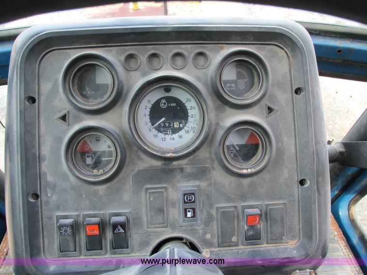 image for item AW9938 Ford 6610 tractor