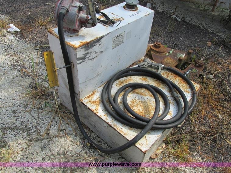 image for item AW9940 L-shaped fuel tank