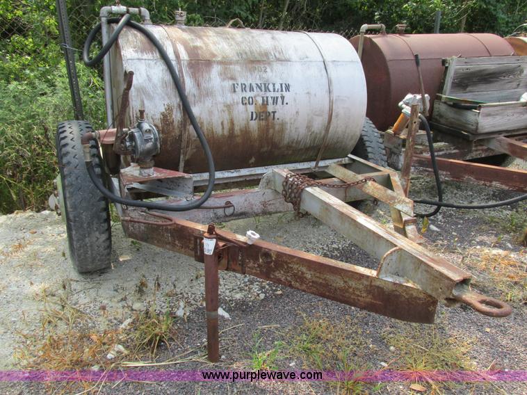 image for item AW9941 Shop built off road 275 gallon fuel tank