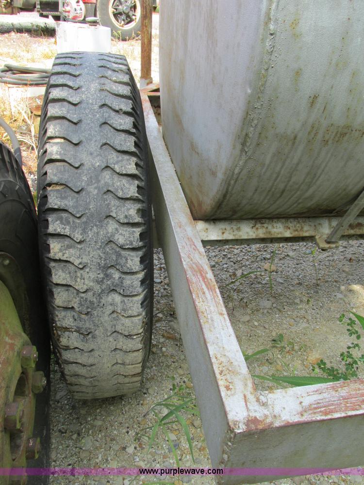 image for item AW9941 Shop built off road 275 gallon fuel tank