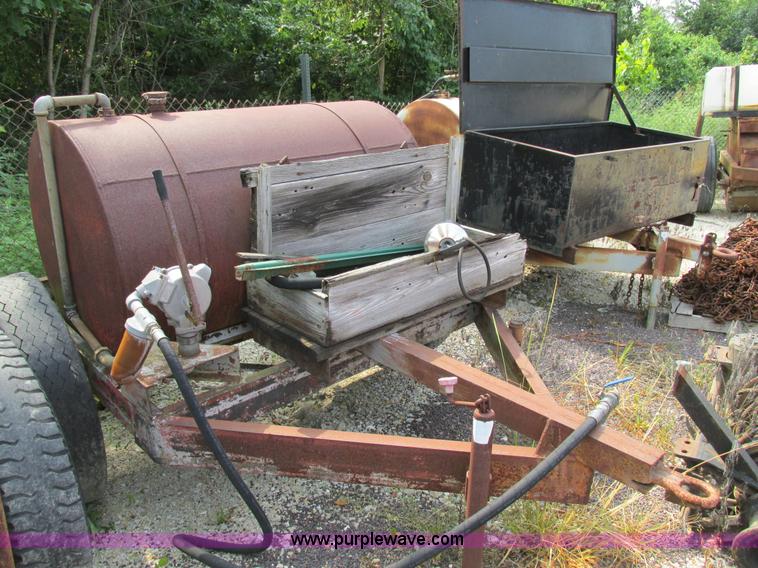 image for item AW9942 Shop built off road 275 gallon fuel tank