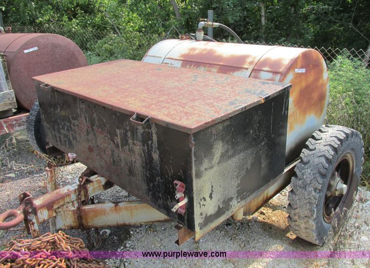 image for item AW9943 Shop built off road 275 gallon fuel buggy