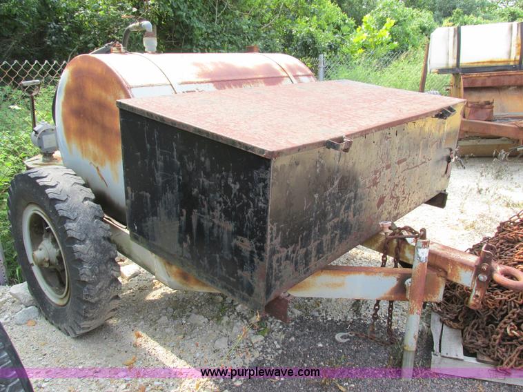 image for item AW9943 Shop built off road 275 gallon fuel buggy