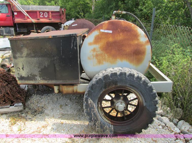 image for item AW9943 Shop built off road 275 gallon fuel buggy