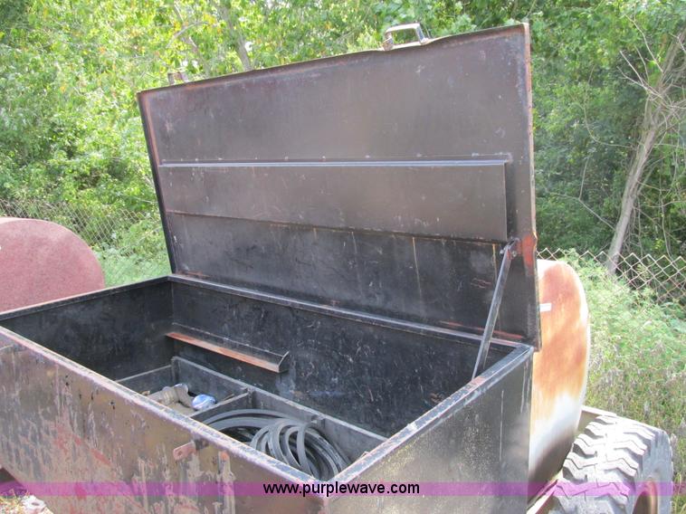 image for item AW9943 Shop built off road 275 gallon fuel buggy