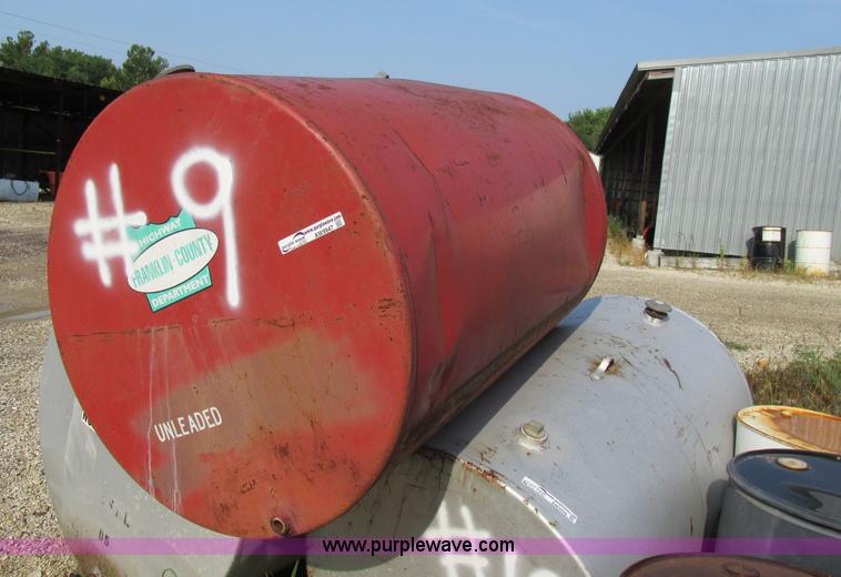 image for item AW9947 275 gallon fuel tank