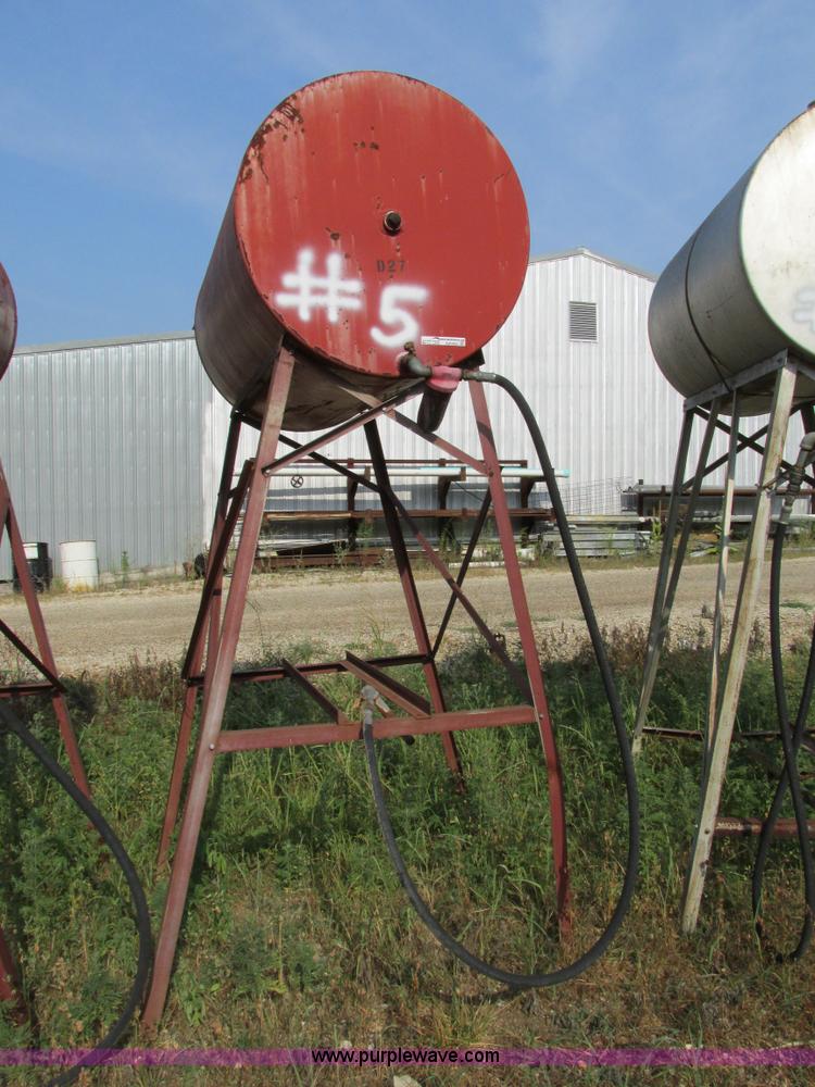 image for item AW9950 275 gallon fuel tank on stand