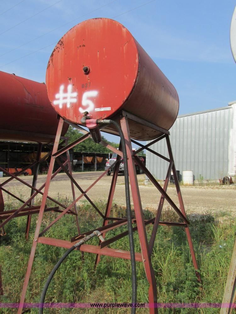 image for item AW9950 275 gallon fuel tank on stand