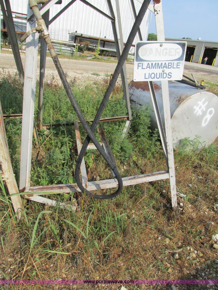 image for item AW9952 275 gallon fuel tank