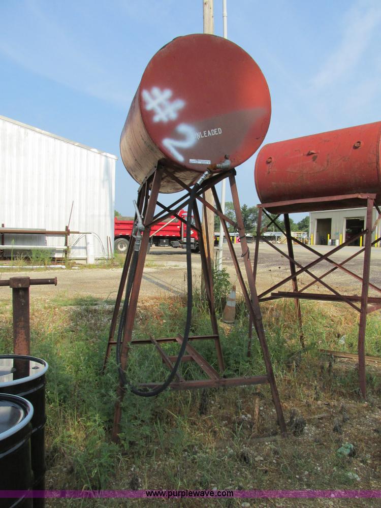 image for item AW9957 275 gallon fuel tank