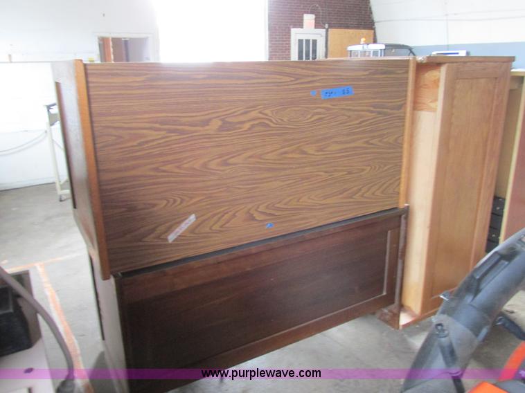 image for item AW9959 Assorted office equipment