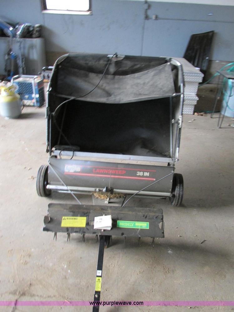 image for item AW9973 Agri-fam lawn sweeper