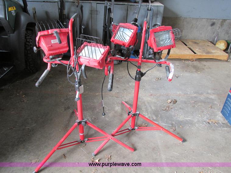 image for item AW9975 Utilitech adjustable flood lights